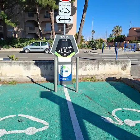 Les Iles D'or Au Port De Grand Climatise *